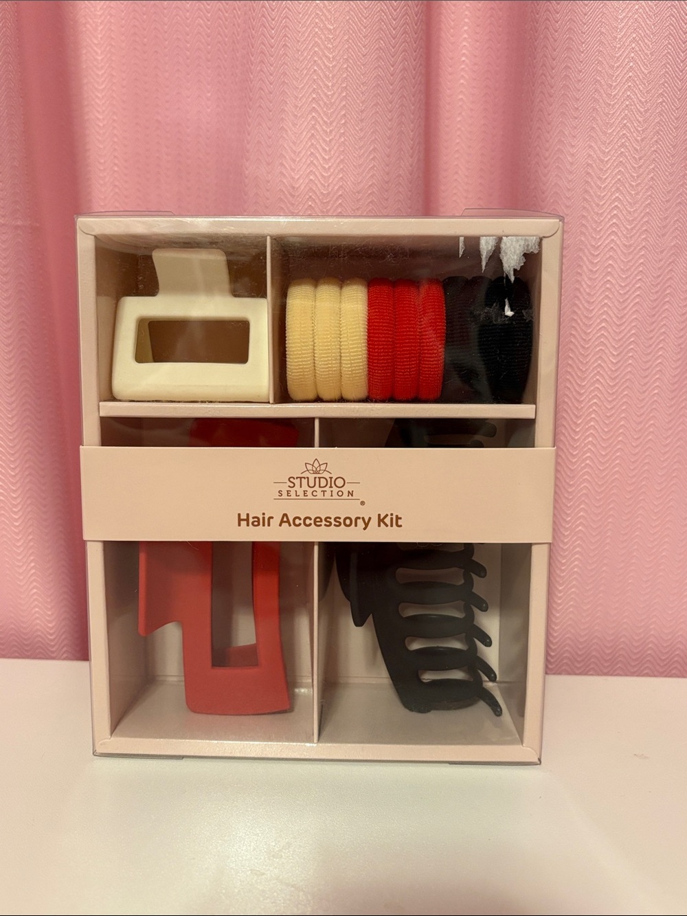 Brand New Hair Accessory Kit With Elastics and Clips